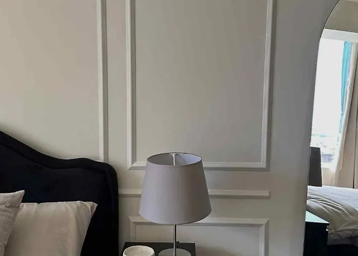 1221 Residences Aparthotel *