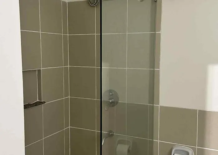 1221 Residences Aparthotel *